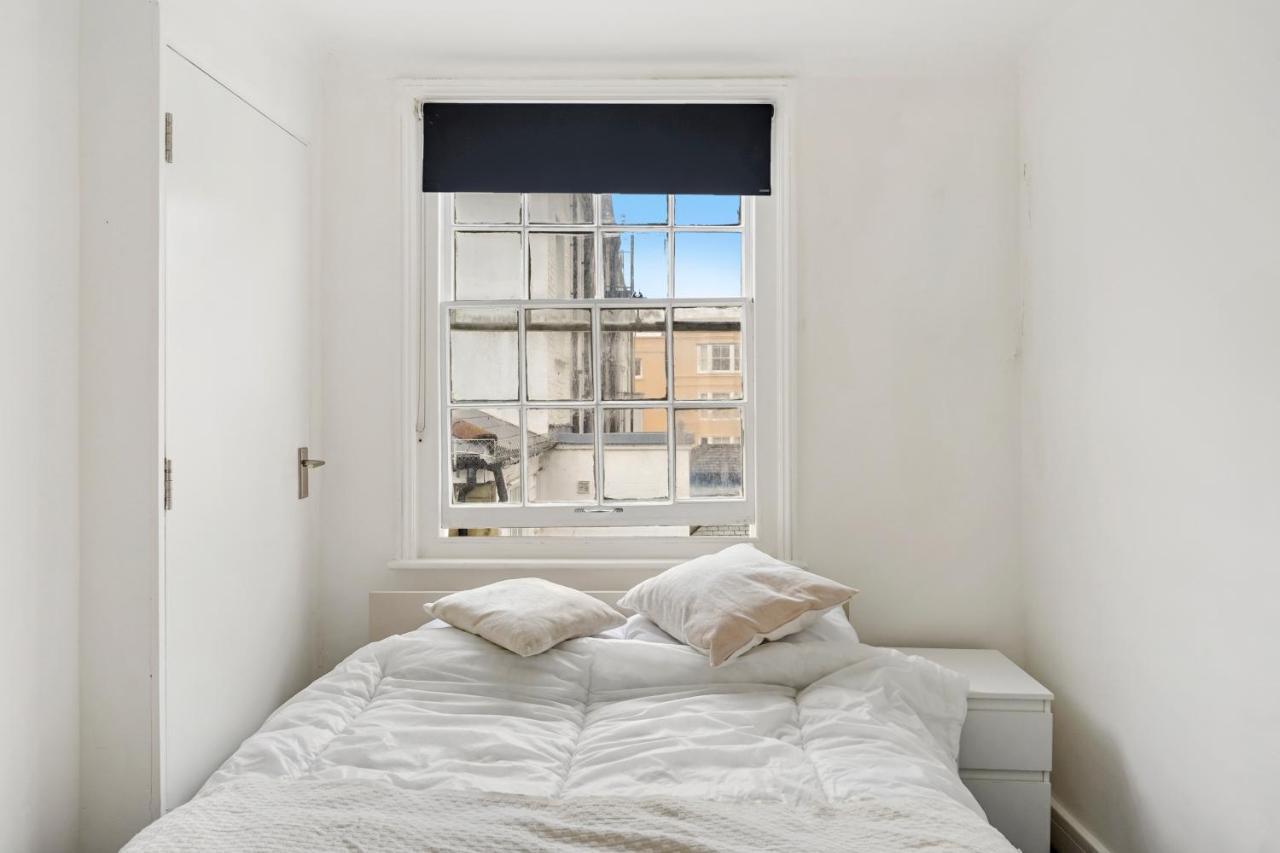 Modern One Bedroom Apartments In Brighton Екстер'єр фото